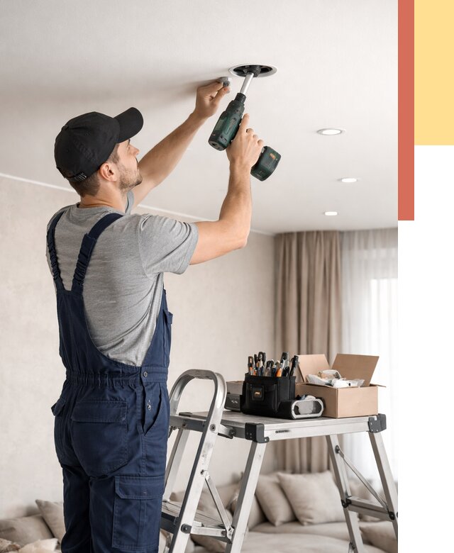 Установка и монтаж точечных светильников в натяжной потолок в Фрязино от 1869 руб. | ОТДЕЛОЧНИК-Фрз